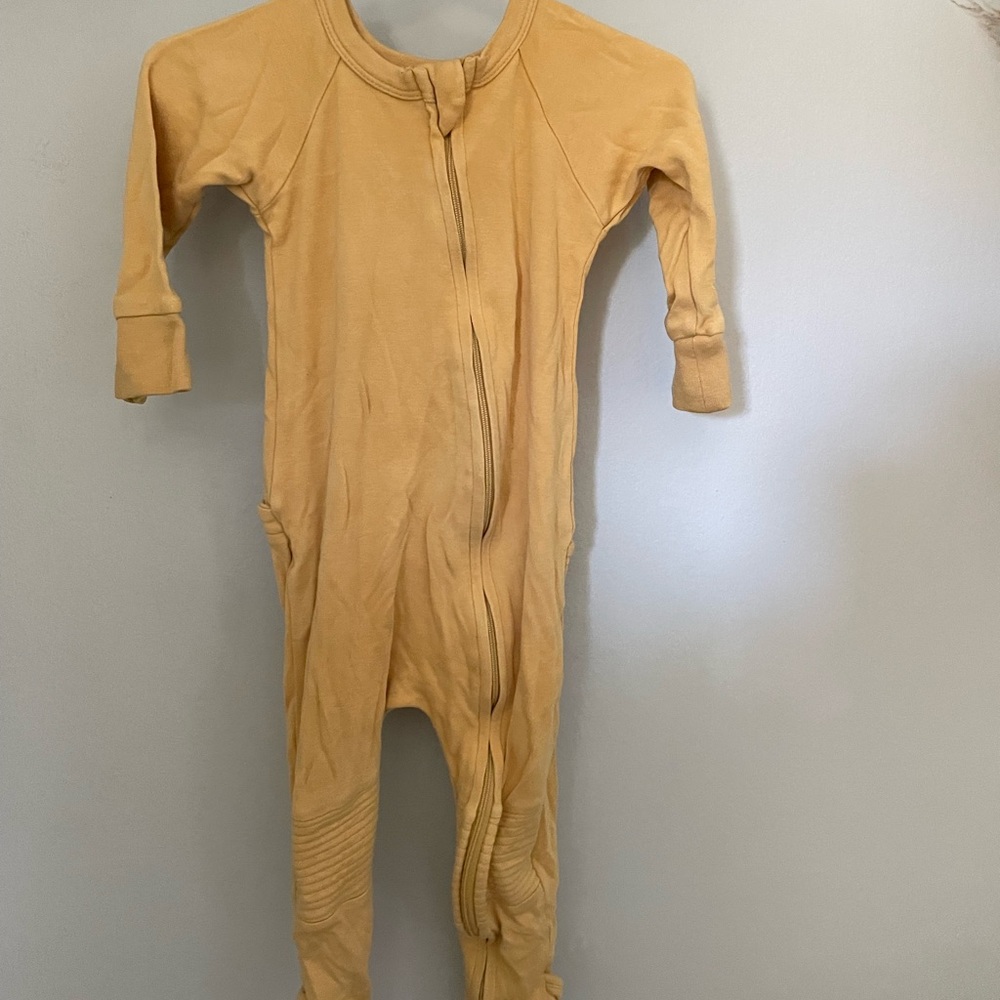 Goumikids Baby Footies in Mustard Yellow // Size 9-12 Months // Gender neutral